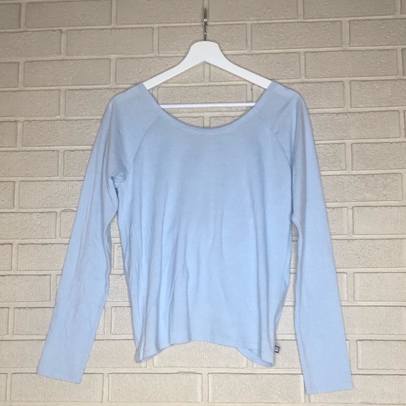 OFFER ME Fabletics Aviana Top Light Blue - Picture 4 of 9